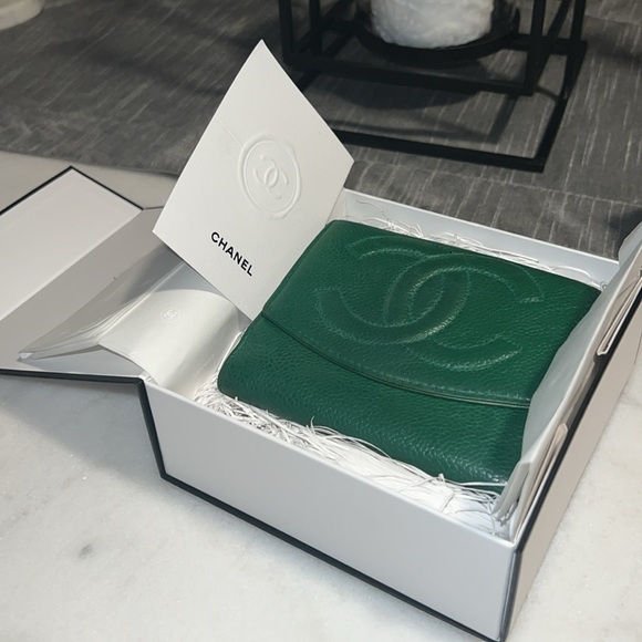 AUTHENTIC CHANEL CAVAIR COMPACT BIFOLD WALLET BUNDLE - Picture 7 of 16